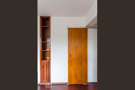 Sala de apartamento à venda com 3 quartos, 70m² em Vila Nova Caledonia, São Paulo