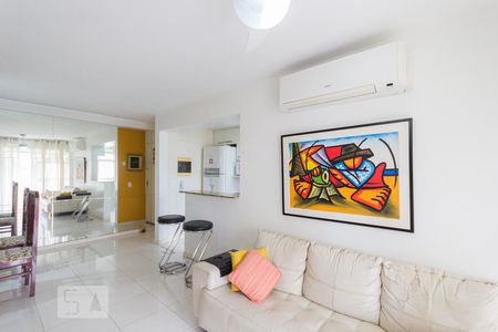 Sala de apartamento para alugar com 3 quartos, 76m² em Pechincha, Rio de Janeiro