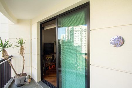 varanda de apartamento à venda com 3 quartos, 94m² em Moema, São Paulo