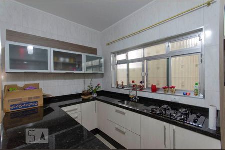 Cozinha de casa à venda com 2 quartos, 180m² em Jardim Limoeiro, São Paulo