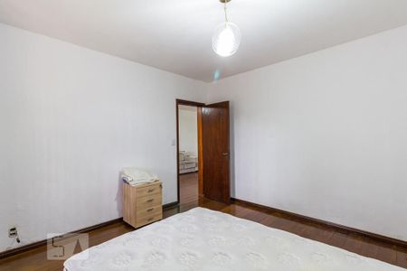 Quarto 2 de casa à venda com 3 quartos, 260m² em Jardim Sao Pedro, Porto Alegre