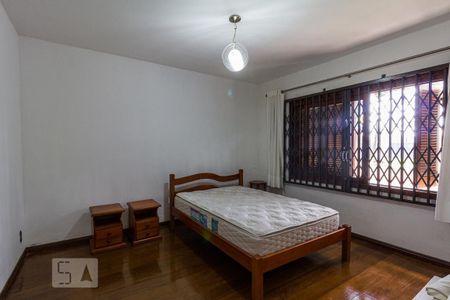 Quarto 2 de casa à venda com 3 quartos, 260m² em Jardim Sao Pedro, Porto Alegre