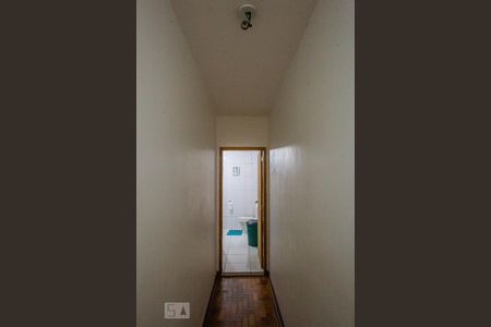 Corredor de casa à venda com 2 quartos, 85m² em Vila Nair, São Paulo