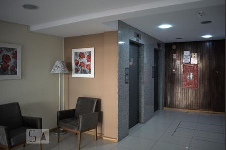 Hall de Entrada de apartamento à venda com 1 quarto, 48m² em Centro Histórico, Porto Alegre