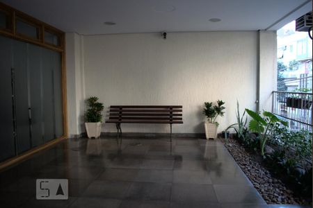 Hall de Entrada de apartamento à venda com 1 quarto, 48m² em Centro Histórico, Porto Alegre