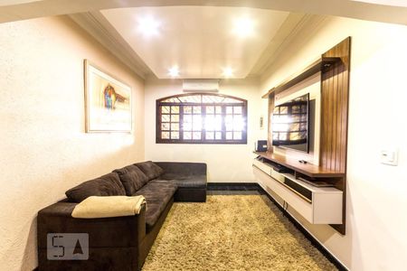 Sala de casa para alugar com 3 quartos, 155m² em Jardim Três Marias, São Paulo