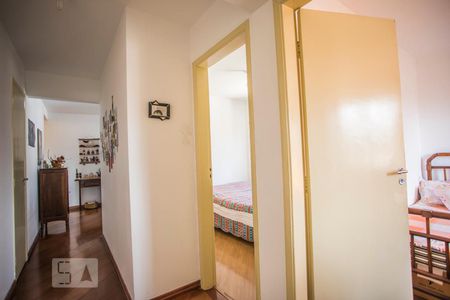 Corredor - Quartos de apartamento à venda com 3 quartos, 75m² em Planalto Paulista, São Paulo