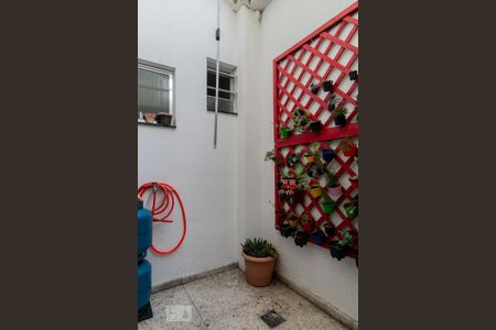 Casa de condomínio à venda com 165m², 3 quartos e 2 vagas Casa de condomínio à venda com 165m², 3 quartos e 2 vagasJardim de Inverno 1