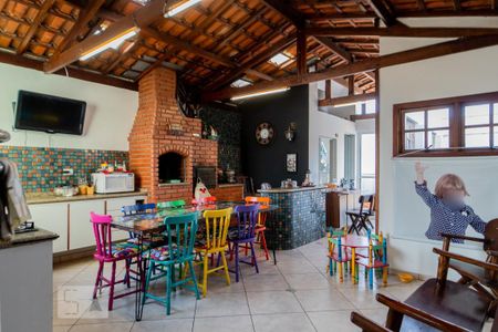 Casa de condomínio à venda com 165m², 3 quartos e 2 vagas Casa de condomínio à venda com 165m², 3 quartos e 2 vagasVaranda Gourmet/Churrasqueira