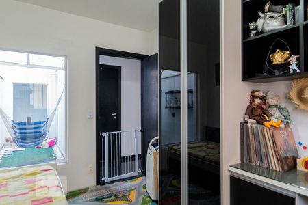 Casa de condomínio à venda com 165m², 3 quartos e 2 vagas Casa de condomínio à venda com 165m², 3 quartos e 2 vagasQuarto 1