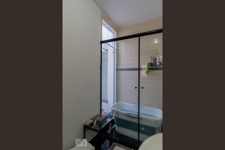 Casa de condomínio à venda com 165m², 3 quartos e 2 vagas Casa de condomínio à venda com 165m², 3 quartos e 2 vagasBanheiro