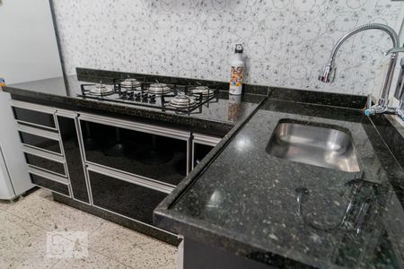 Casa de condomínio à venda com 165m², 3 quartos e 2 vagas Casa de condomínio à venda com 165m², 3 quartos e 2 vagasCozinha