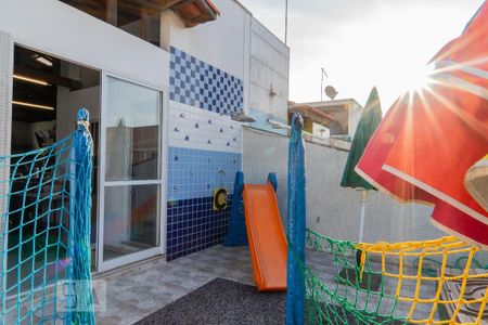 Casa de condomínio à venda com 165m², 3 quartos e 2 vagas Casa de condomínio à venda com 165m², 3 quartos e 2 vagasVaranda Playground