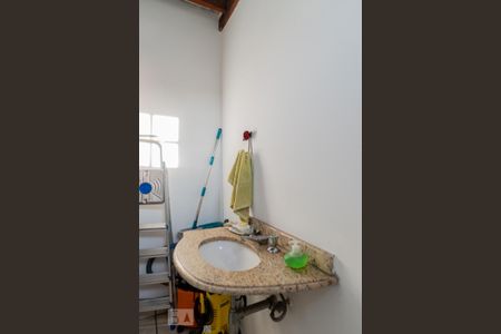 Casa de condomínio à venda com 165m², 3 quartos e 2 vagas Casa de condomínio à venda com 165m², 3 quartos e 2 vagasLavabo