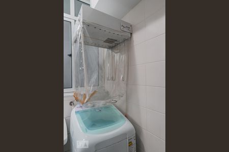 Casa de condomínio à venda com 165m², 3 quartos e 2 vagas Casa de condomínio à venda com 165m², 3 quartos e 2 vagasLavanderia