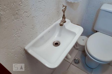 Lavabo de casa para alugar com 4 quartos, 250m² em Demarchi, São Bernardo do Campo