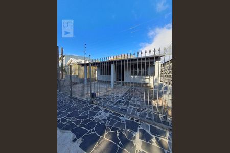 FACHADA de casa para alugar com 3 quartos, 101m² em Santa Maria Goretti, Porto Alegre