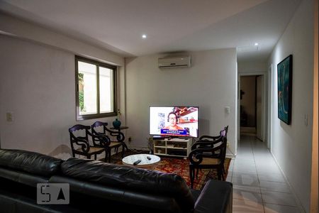 Sala de apartamento à venda com 2 quartos, 120m² em Copacabana, Rio de Janeiro