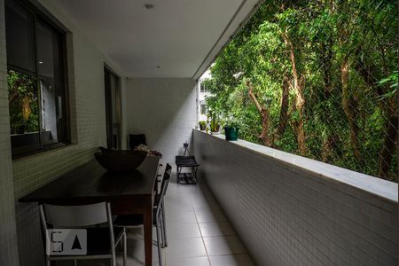 Varanda de apartamento à venda com 2 quartos, 120m² em Copacabana, Rio de Janeiro