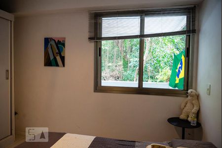 Quarto 1 de apartamento à venda com 2 quartos, 120m² em Copacabana, Rio de Janeiro