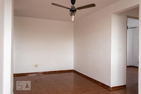 Sala de apartamento para alugar com 2 quartos, 60m² em Campo Grande, Rio de Janeiro