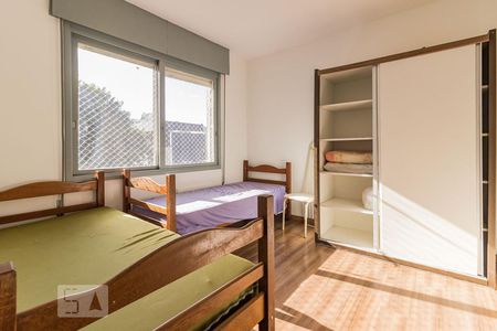 Dormitório de apartamento para alugar com 1 quarto, 55m² em Rio Branco, Porto Alegre