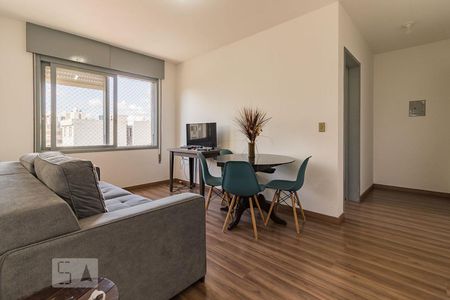 Sala de apartamento para alugar com 1 quarto, 55m² em Rio Branco, Porto Alegre