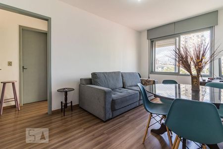 Sala de apartamento para alugar com 1 quarto, 55m² em Rio Branco, Porto Alegre