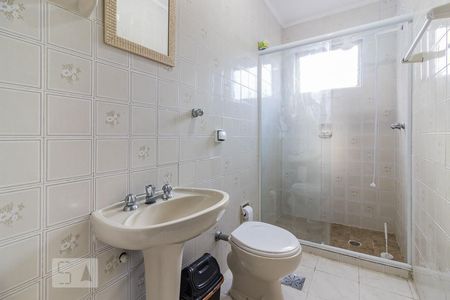 Banheiro de apartamento para alugar com 1 quarto, 55m² em Rio Branco, Porto Alegre