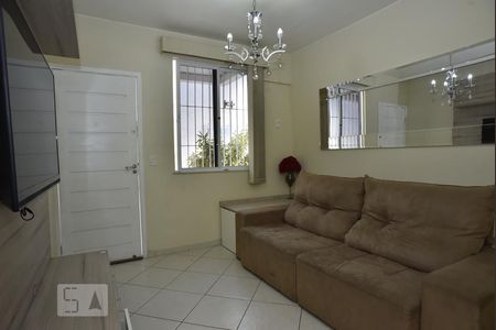 Sala de casa de condomínio à venda com 3 quartos, 100m² em Tanque, Rio de Janeiro