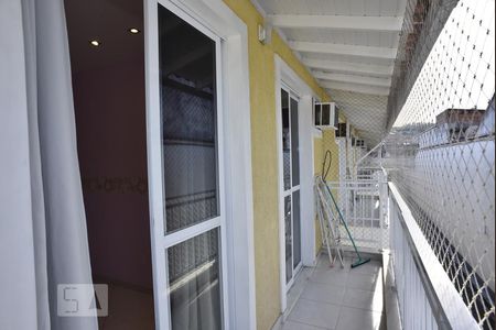 Varanda Quarto 1 de casa de condomínio à venda com 3 quartos, 100m² em Tanque, Rio de Janeiro