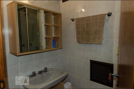 Apartamento à venda com 201m², 3 quartos e 2 vagas Apartamento à venda com 201m², 3 quartos e 2 vagasBanheiro da Suíte 3