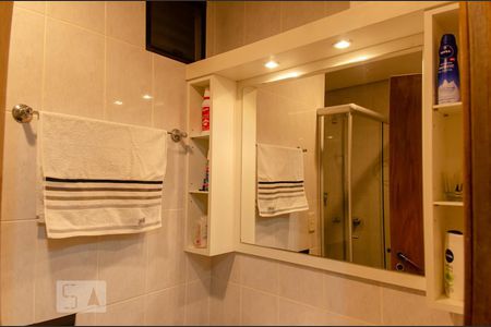 Apartamento à venda com 201m², 3 quartos e 2 vagas Apartamento à venda com 201m², 3 quartos e 2 vagasBanheiro da Suíte 2