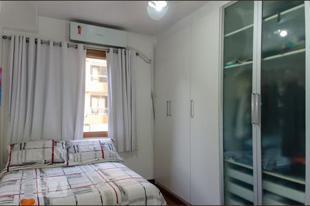 Apartamento à venda com 201m², 3 quartos e 2 vagas Apartamento à venda com 201m², 3 quartos e 2 vagasQuarto Suíte 2