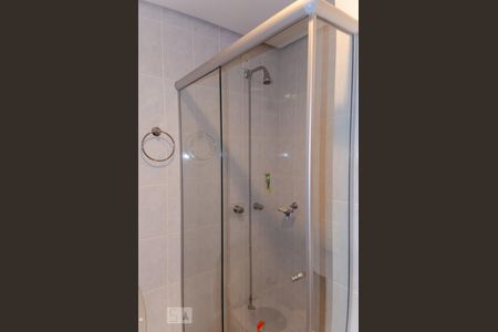 Apartamento à venda com 201m², 3 quartos e 2 vagas Apartamento à venda com 201m², 3 quartos e 2 vagasBanheiro da Suíte 2