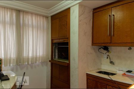 Apartamento à venda com 201m², 3 quartos e 2 vagas Apartamento à venda com 201m², 3 quartos e 2 vagasChurrasqueira