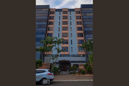 Apartamento à venda com 201m², 3 quartos e 2 vagas Apartamento à venda com 201m², 3 quartos e 2 vagasFachada