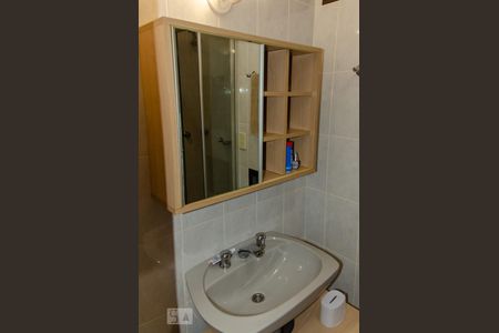 Apartamento à venda com 201m², 3 quartos e 2 vagas Apartamento à venda com 201m², 3 quartos e 2 vagasBanheiro da Suíte 3