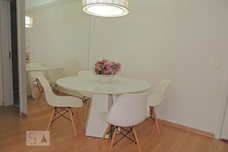 Sala de apartamento para alugar com 2 quartos, 63m² em Camorim, Rio de Janeiro