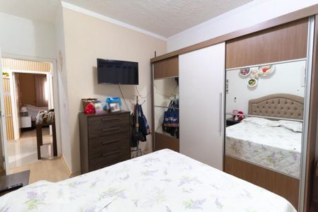 Casa à venda com 250m², 3 quartos e 3 vagas Casa à venda com 250m², 3 quartos e 3 vagasSuíte