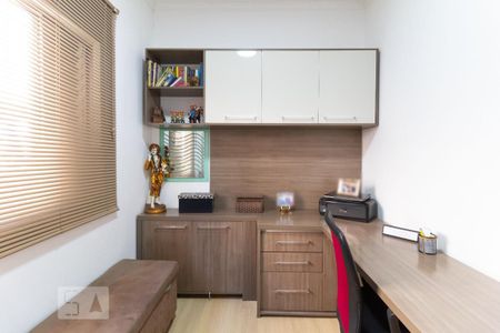 Casa à venda com 250m², 3 quartos e 3 vagas Casa à venda com 250m², 3 quartos e 3 vagasQuarto 2