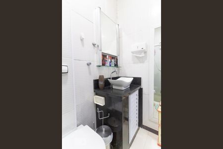 Casa à venda com 250m², 3 quartos e 3 vagas Casa à venda com 250m², 3 quartos e 3 vagasBanheiro 3