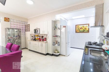 Casa à venda com 250m², 3 quartos e 3 vagas Casa à venda com 250m², 3 quartos e 3 vagasCozinha