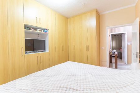 Casa à venda com 250m², 3 quartos e 3 vagas Casa à venda com 250m², 3 quartos e 3 vagasQuarto 1