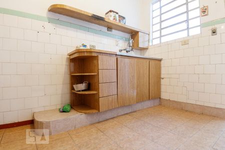 Casa à venda com 300m², 4 quartos e 2 vagas Casa à venda com 300m², 4 quartos e 2 vagasCozinha 1