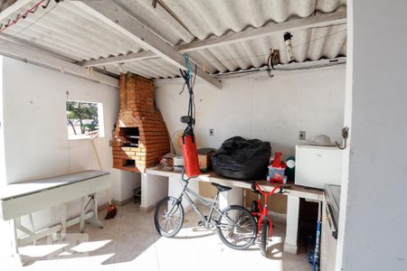 Casa à venda com 300m², 4 quartos e 2 vagas Casa à venda com 300m², 4 quartos e 2 vagasChurrasqueira