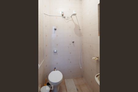 Casa à venda com 300m², 4 quartos e 2 vagas Casa à venda com 300m², 4 quartos e 2 vagasBanheiro 2