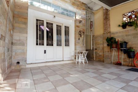 Casa à venda com 300m², 4 quartos e 2 vagas Casa à venda com 300m², 4 quartos e 2 vagasGaragem