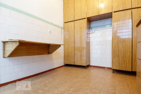 Casa à venda com 300m², 4 quartos e 2 vagas Casa à venda com 300m², 4 quartos e 2 vagasCozinha 1