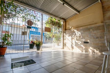 Casa à venda com 300m², 4 quartos e 2 vagas Casa à venda com 300m², 4 quartos e 2 vagasGaragem